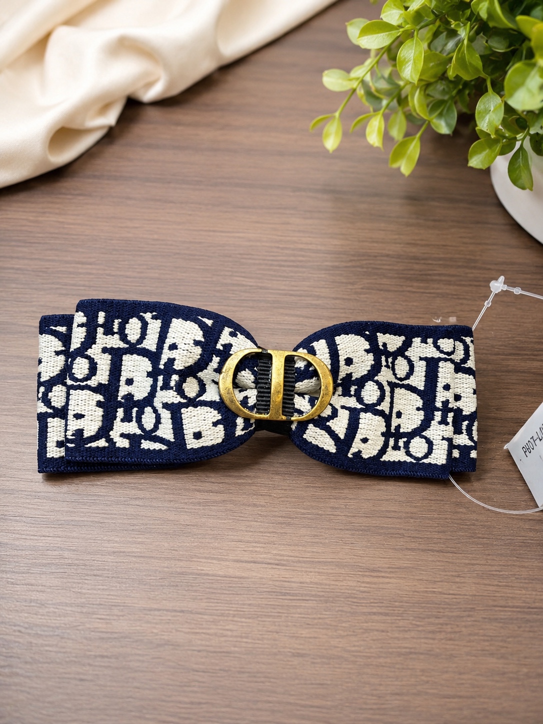 HZ May Stream #3: (PO) H01 C Hair Clip (Navy)
