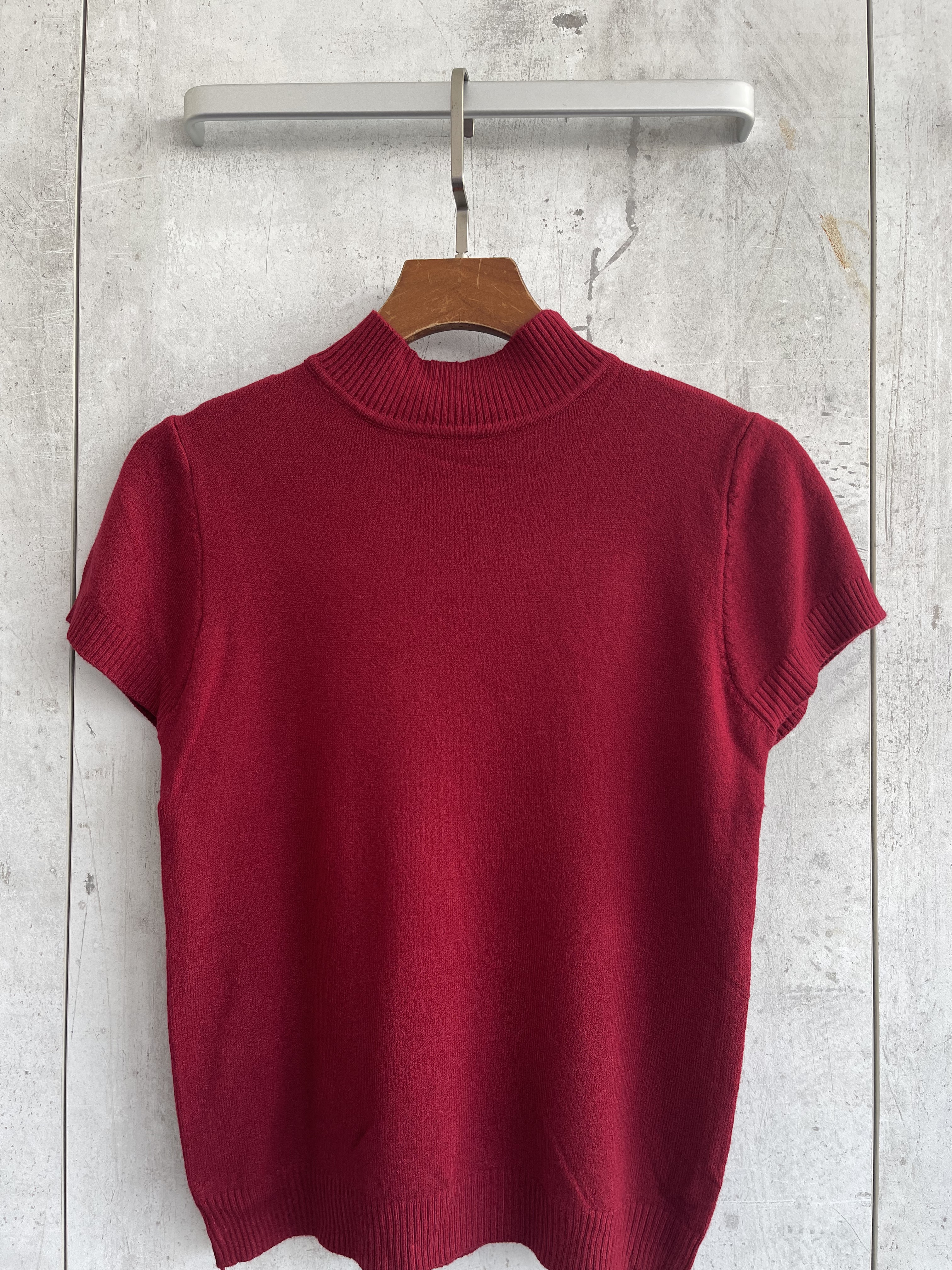 558: Basic High Neck Knit Top (B 36-48cm; L 50cm)