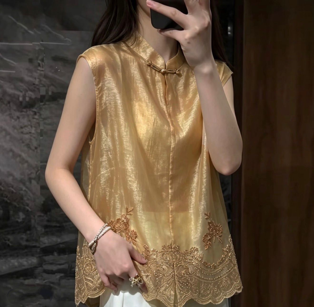 HZ May Stream #6: (PO) 913 Aurora Sequin Hem Blouse (XL B47cm L64cm, 2XL B48cm L64cm, 3XL B51cm L64cm,4XL B53cm L64cm)