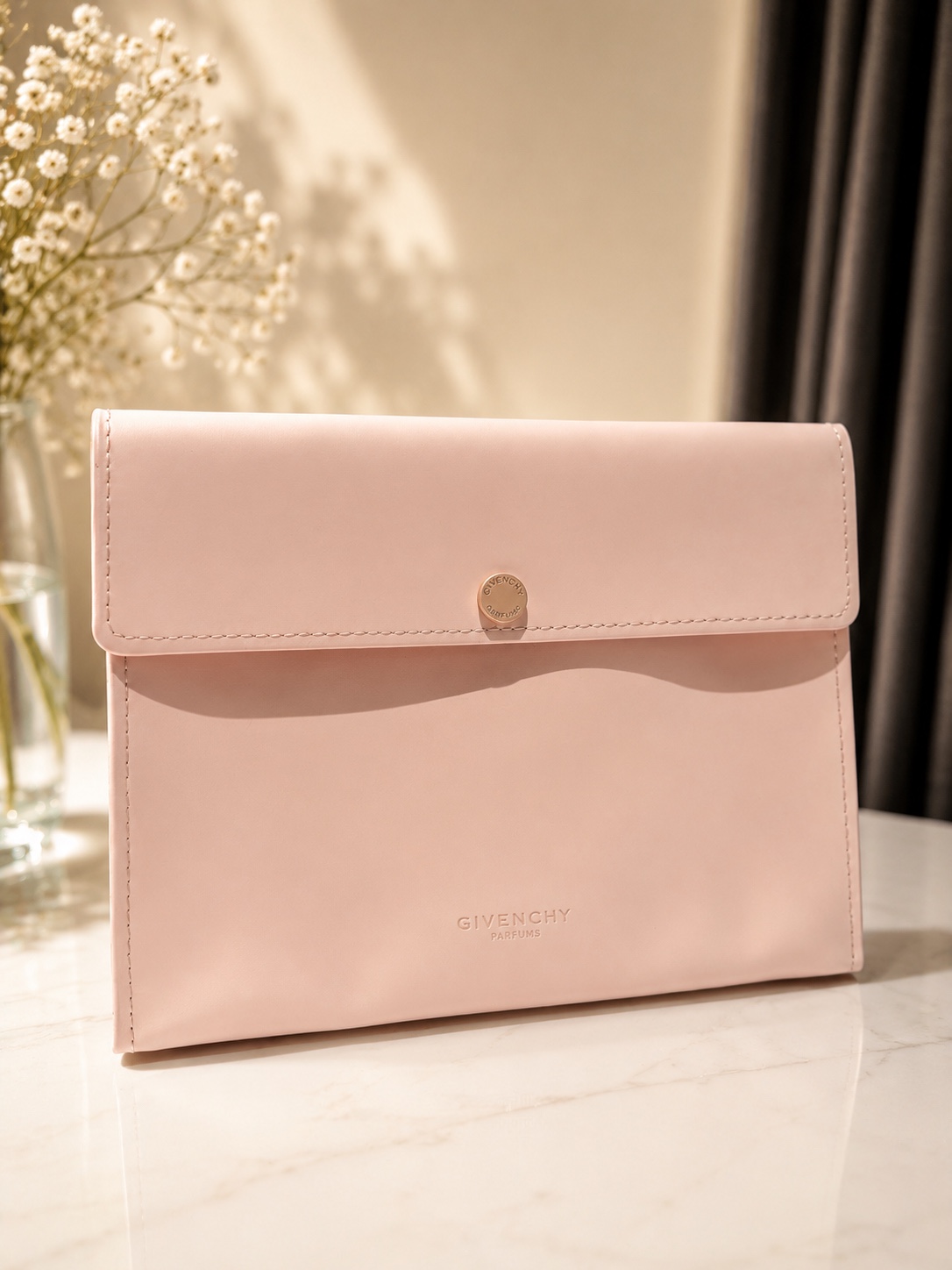 GZ May Stream #8: (PO) BE10 GIVENCHY Makeup Bag