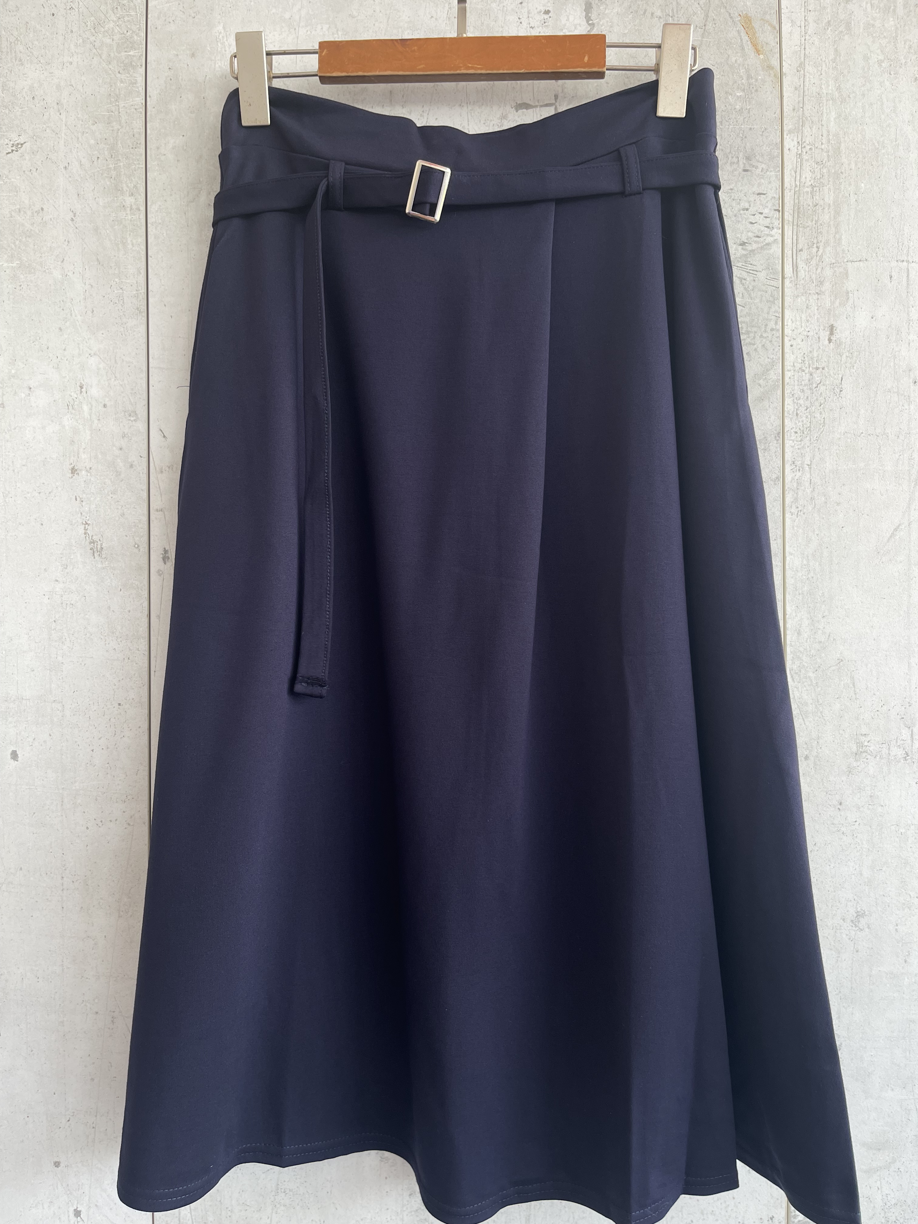 2426 Femie Flare Skirt W Belt (UW 36-46cm; H FS; L 67cm)
