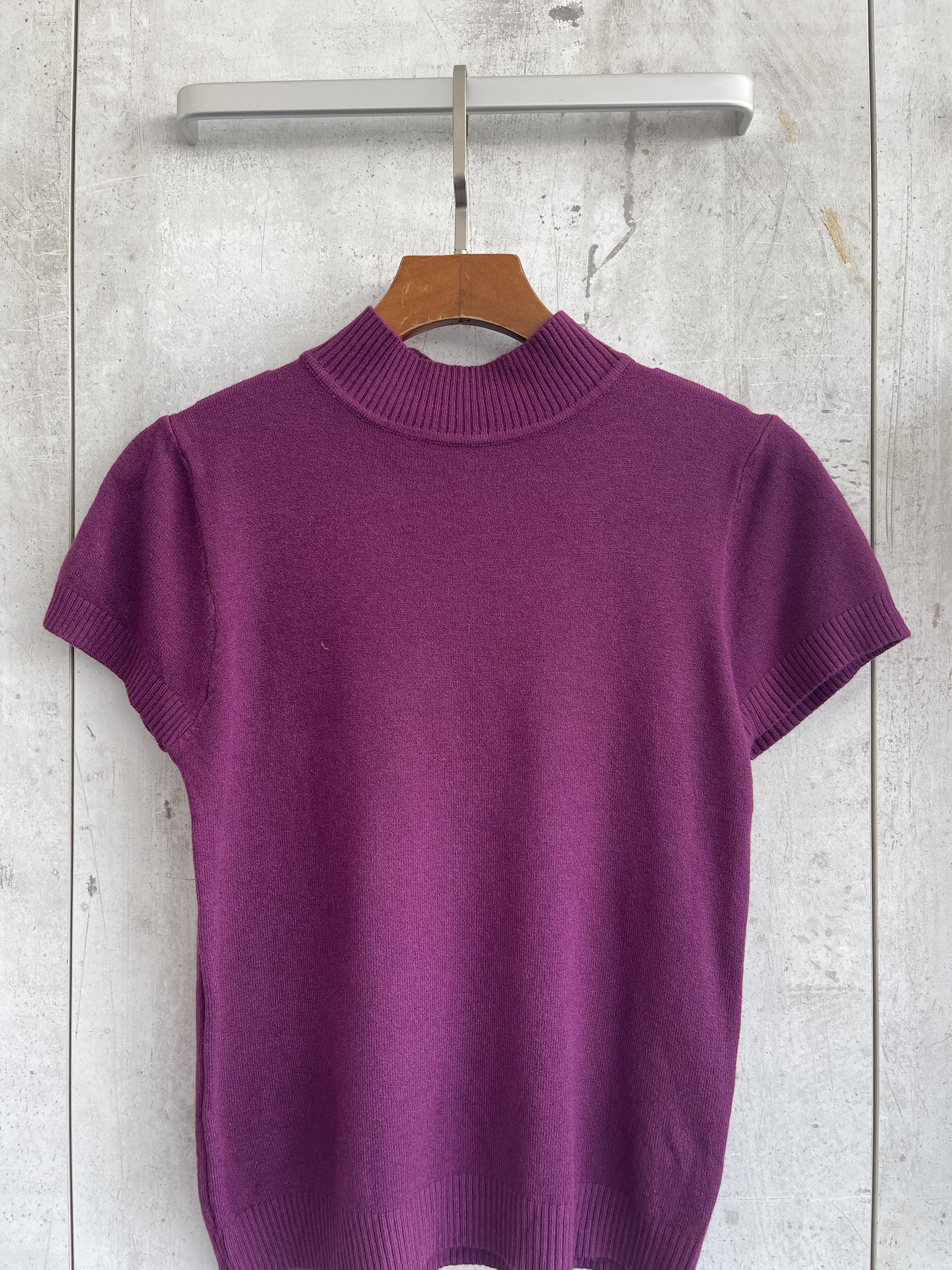 558: Basic High Neck Knit Top (B 36-48cm; L 50cm)
