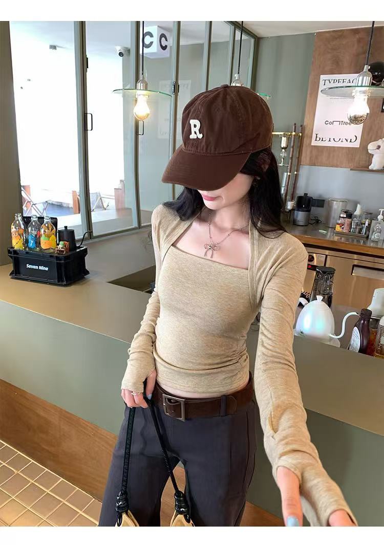 [Pre-Order] 250937 Queen Anne Neckline Long Sleeve Cotton Top w Thumbhole (B 35-55cm; L 50cm)