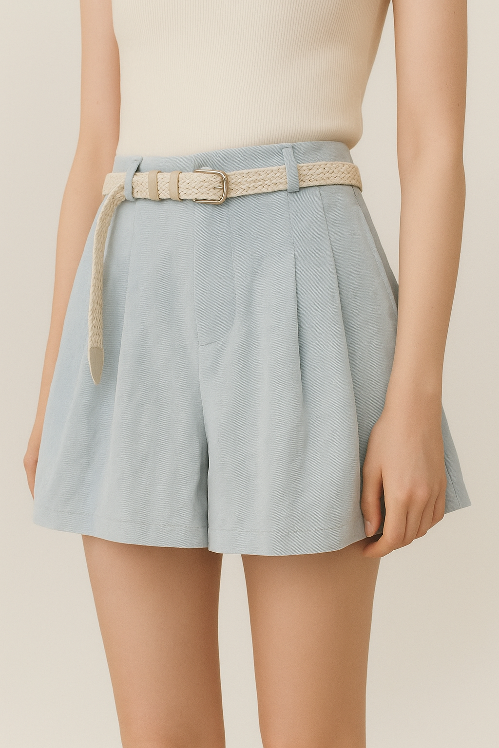 9355 Della Denim Shorts w Belt (UW 33-39cm; L 39cm)