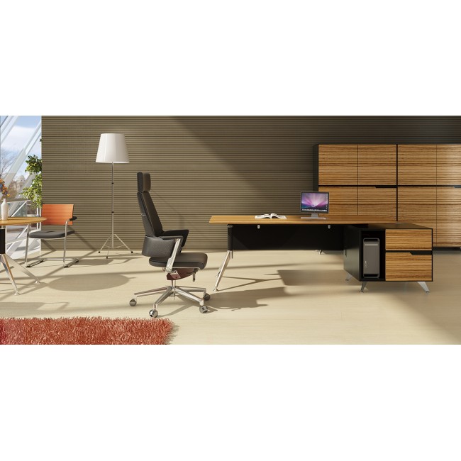 Novara Manager Desks