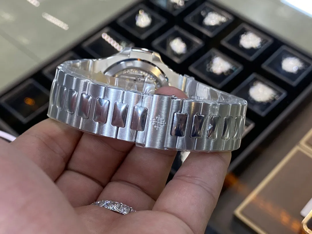 VIP私人定制18K金镶钻