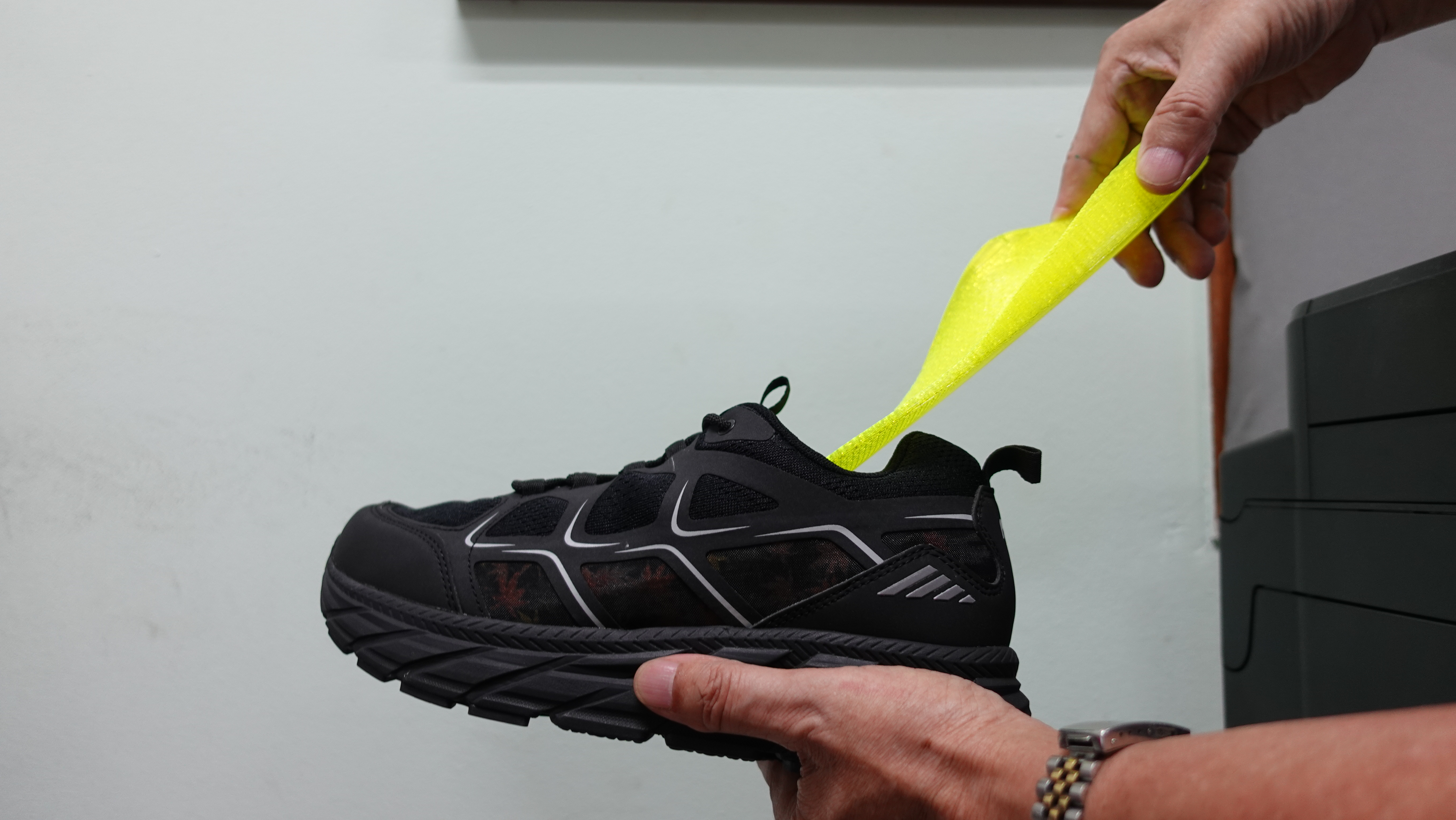 「牵一足而动全身」 穿错鞋子危害大 ，穿对鞋子和鞋垫 脚痛腰痛消失了！！-HAPPY WALKER