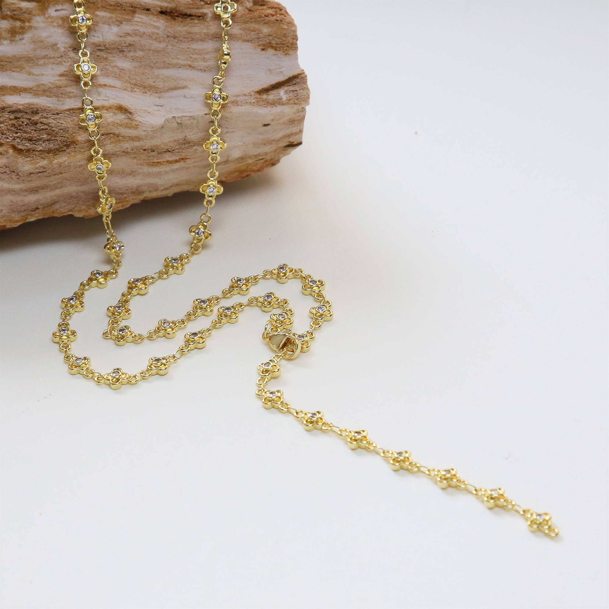 Flower Y Chain Necklace