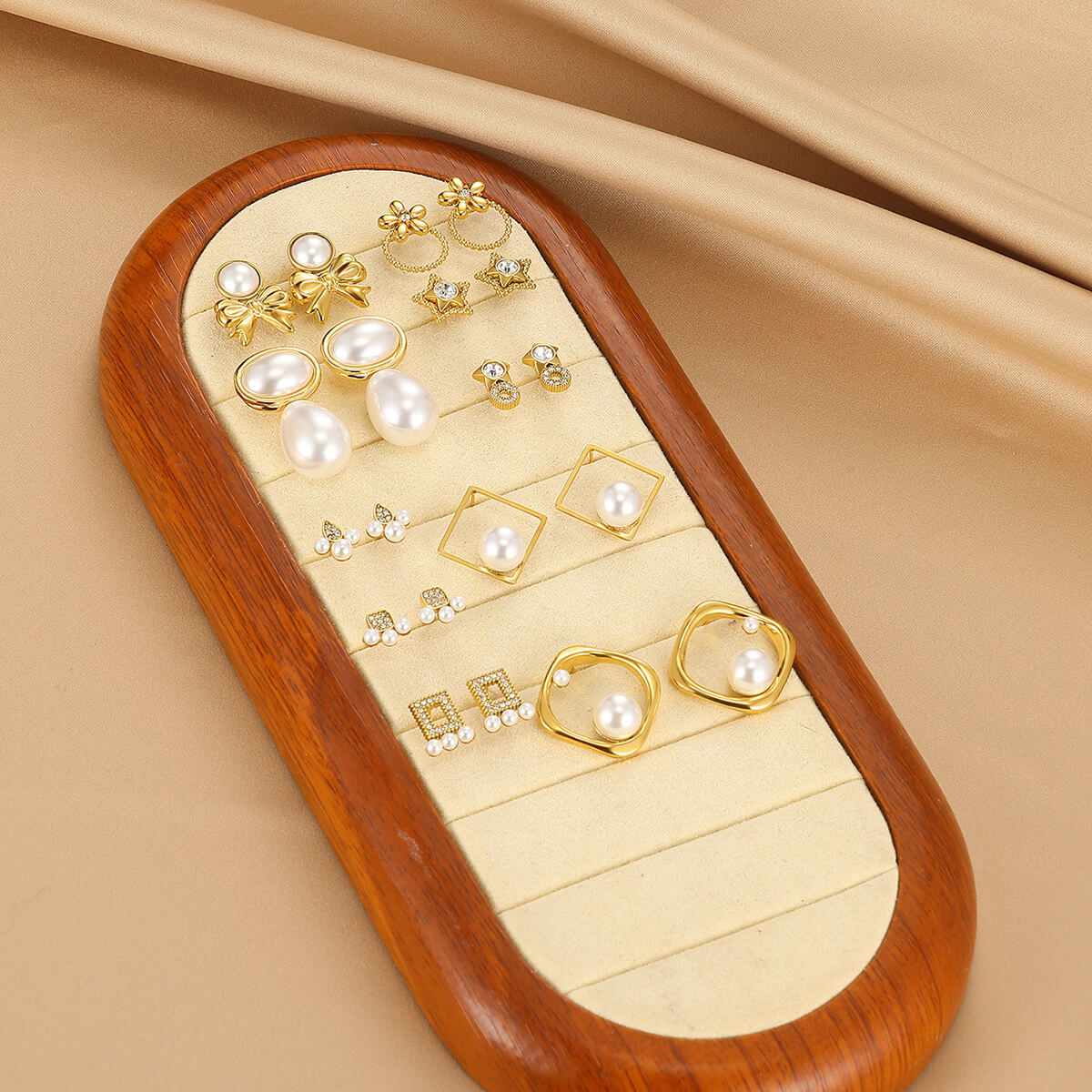 Irregular Geometry Butterfly Pearl Earrings