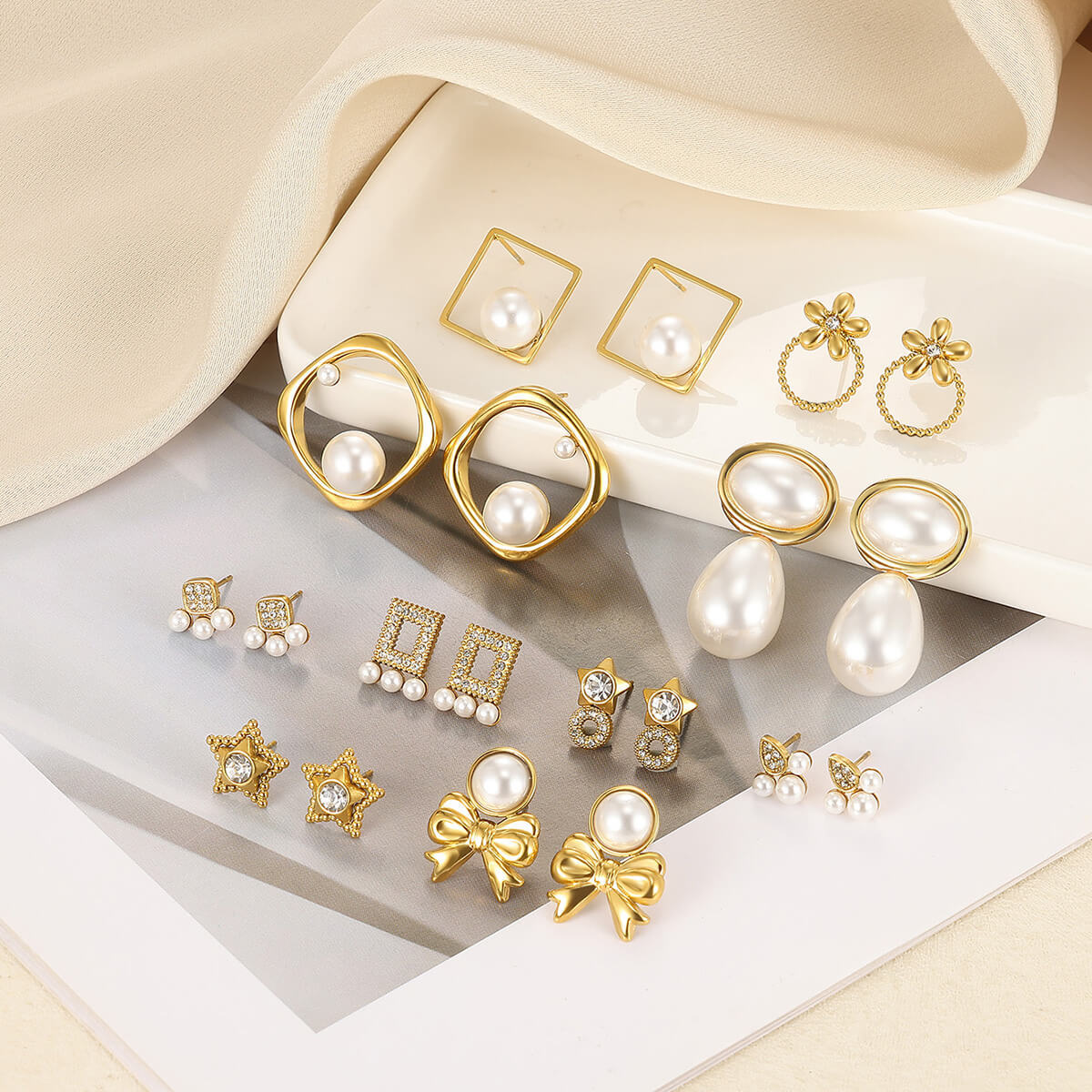 Irregular Geometry Butterfly Pearl Earrings