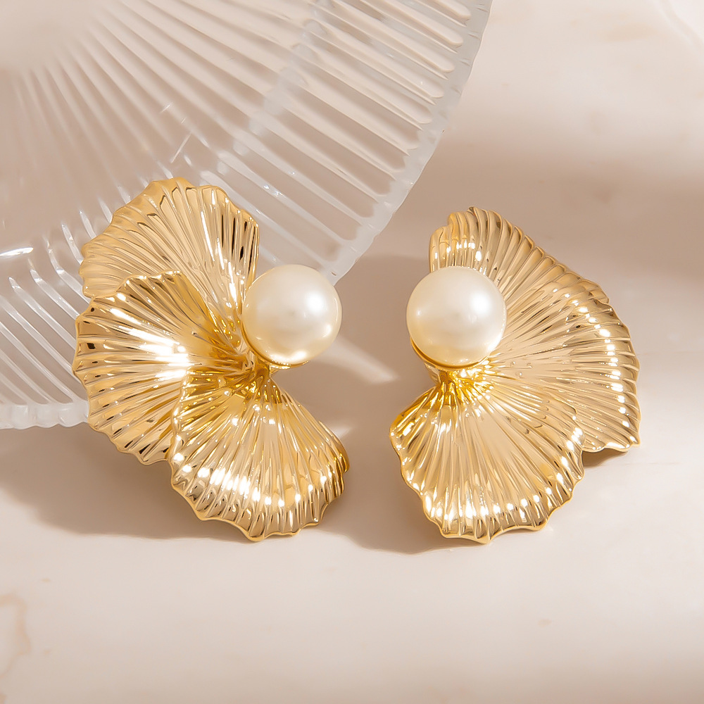 Pearl Flower Earrings