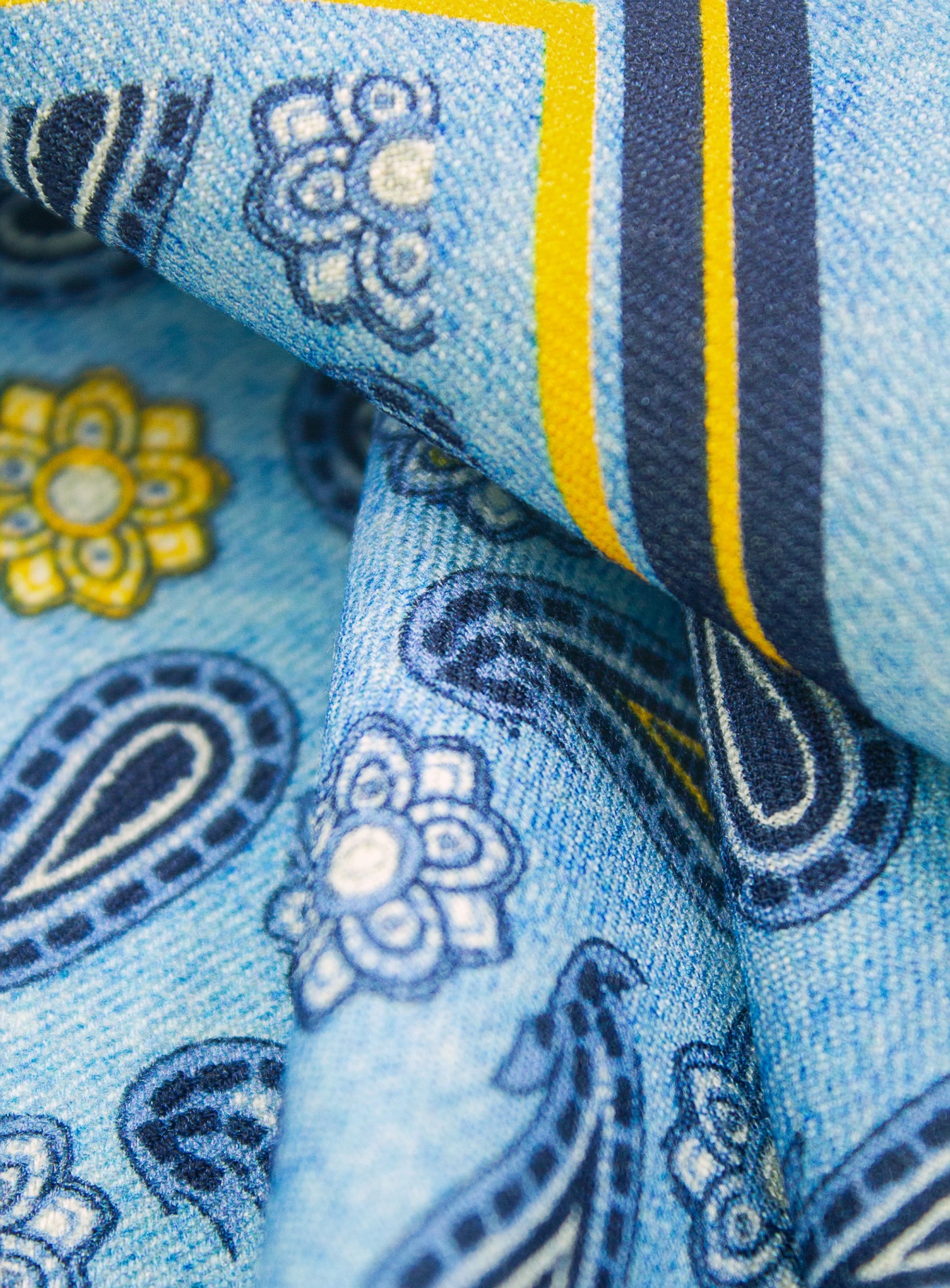 Azure Paisley Garden Pocket Square