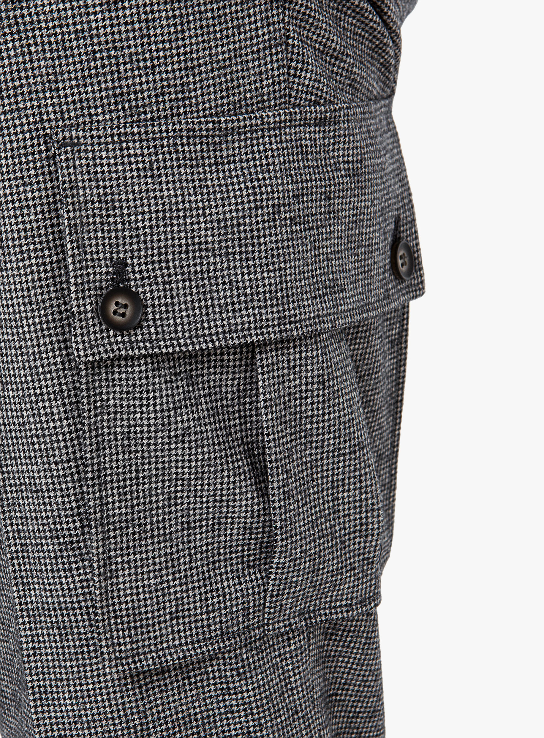 Isla Grey Houndstooth Flannel Cargo