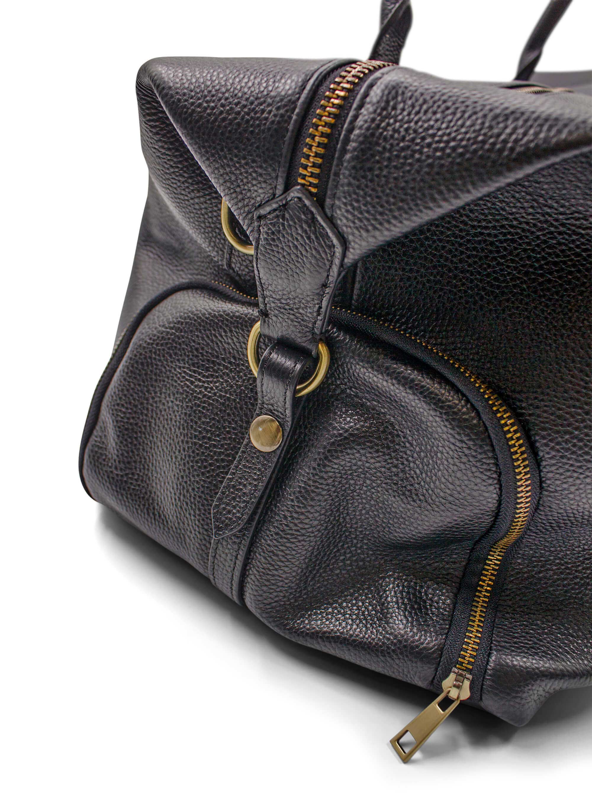 Men {collection_title} Alessio Black Pebbled Leather Bag Peter Jackson