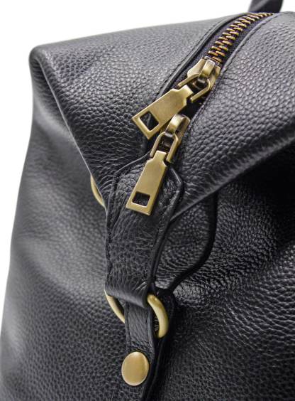 Men {collection_title} Alessio Black Pebbled Leather Bag Peter Jackson