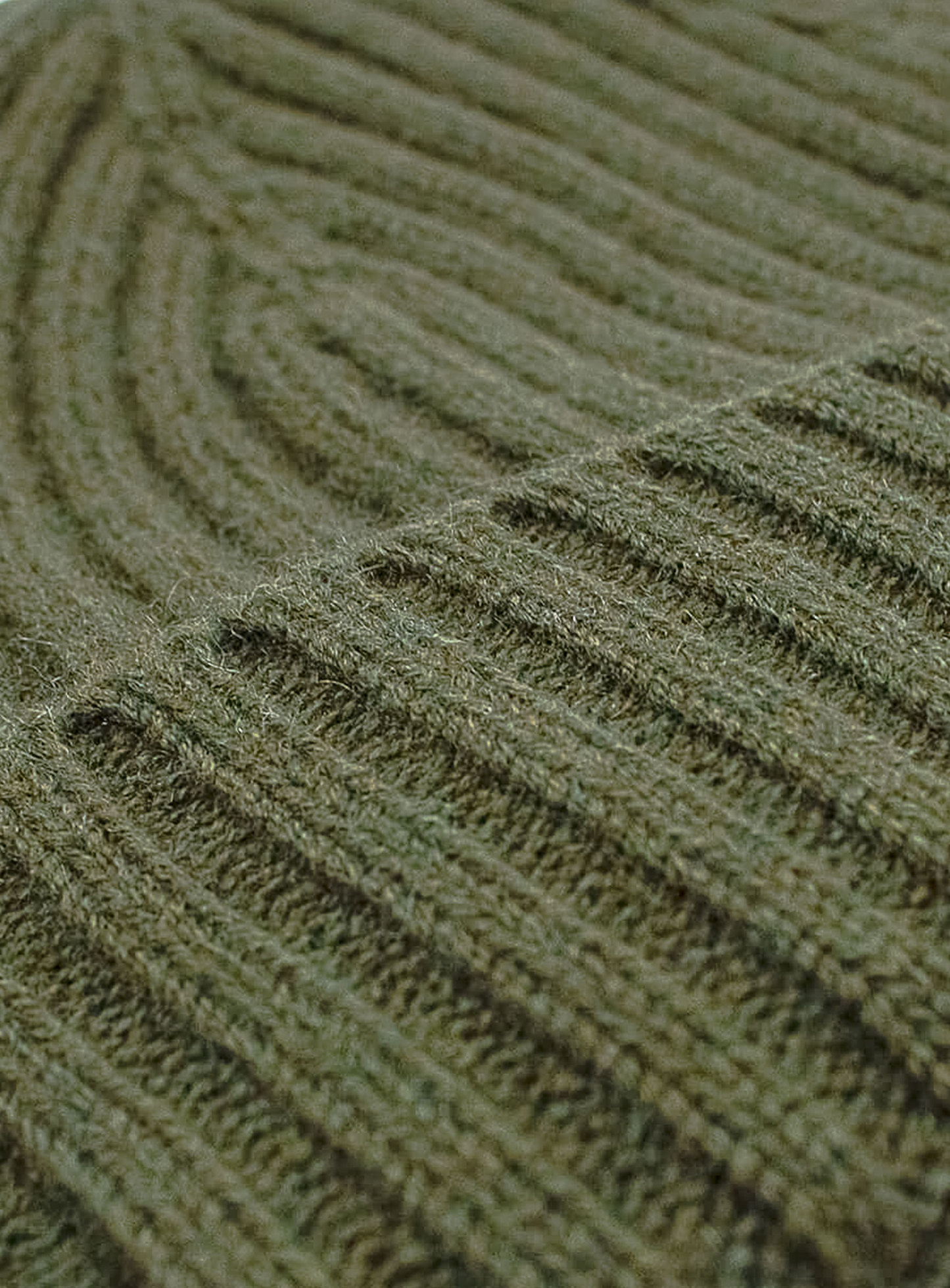 Olive Wool-Cashmere Ribbed Beanie