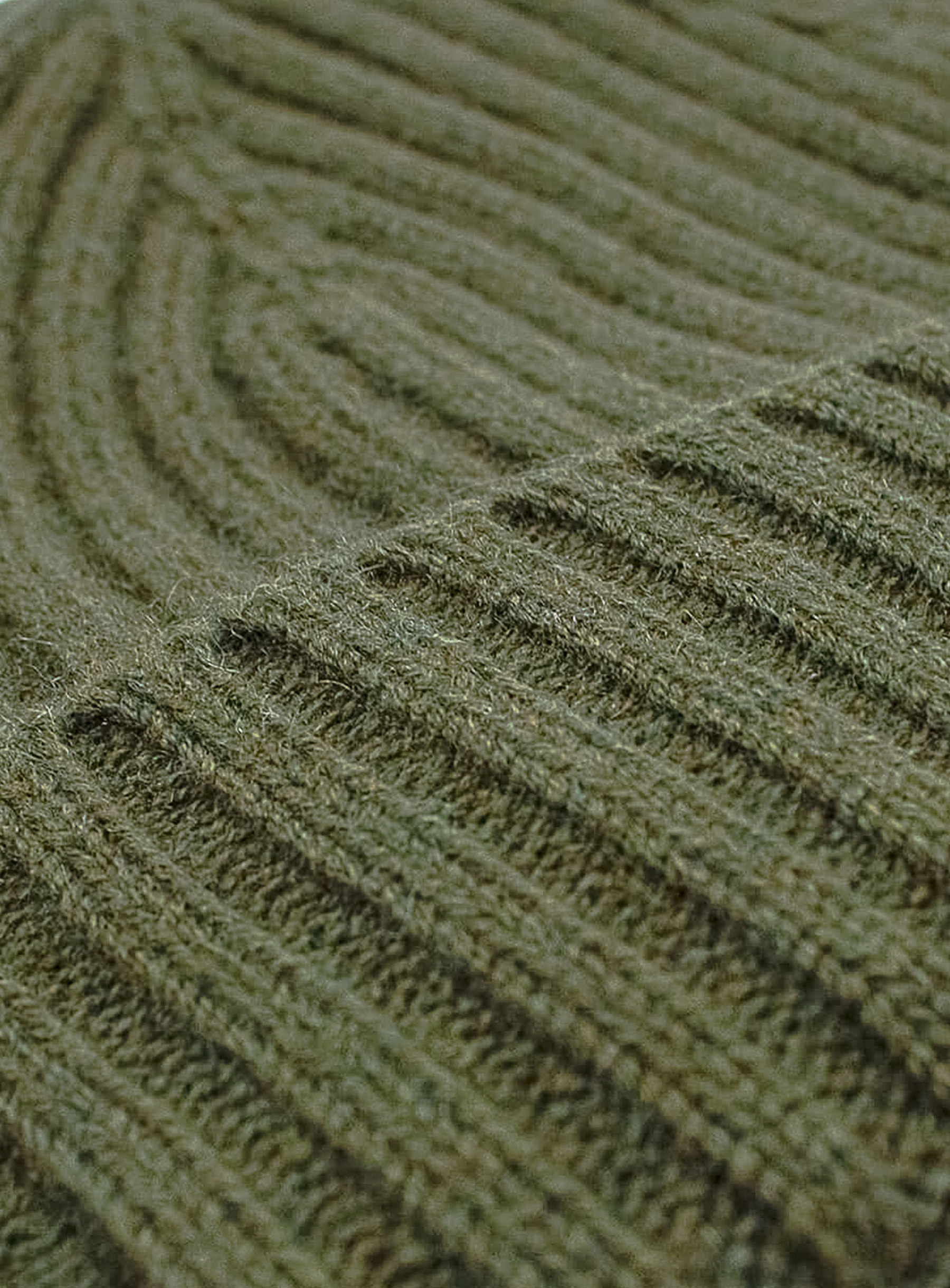 Olive Wool-Cashmere Ribbed Beanie