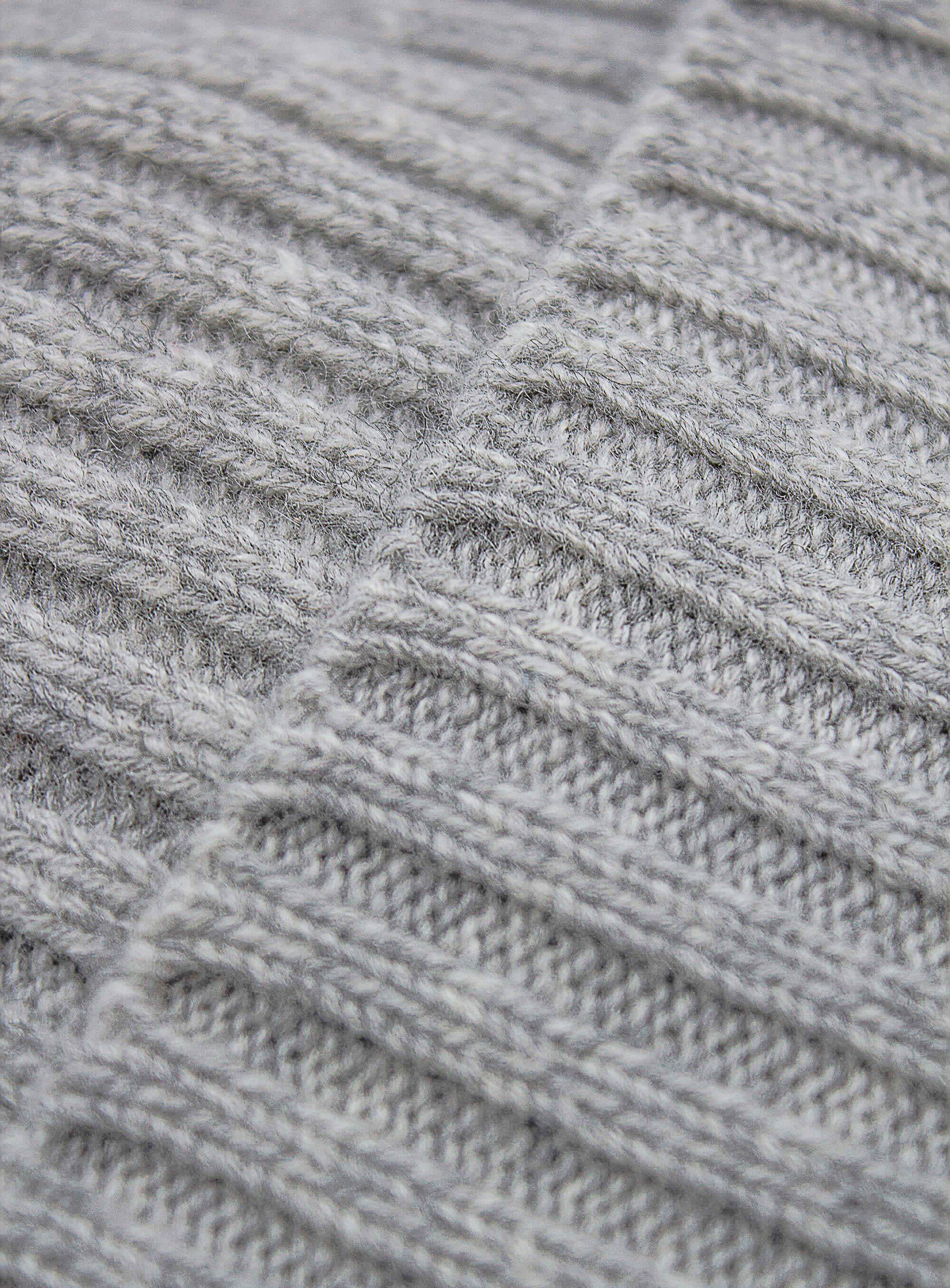 Oatmeal Wool-Cashmere Ribbed Beanie