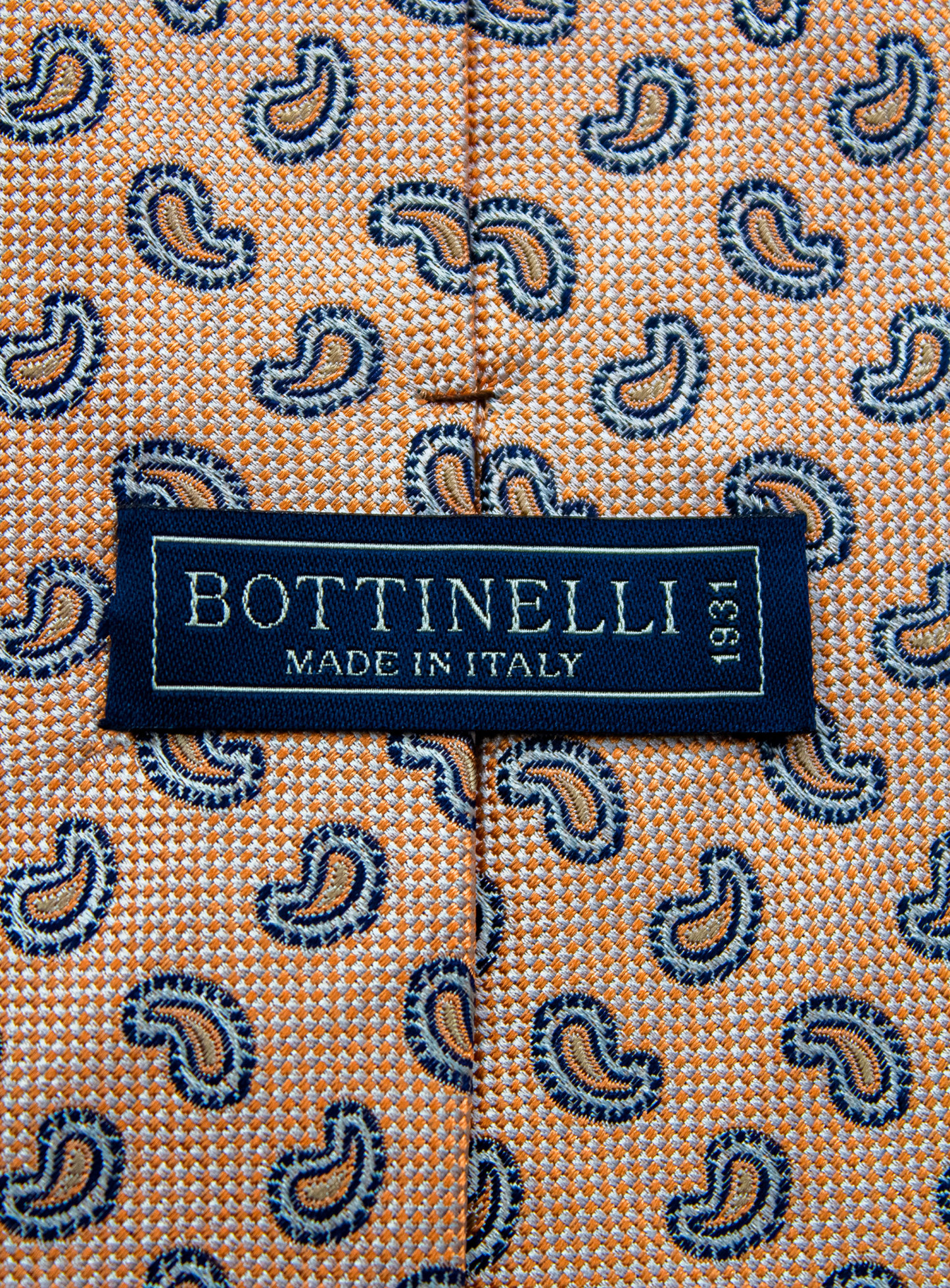 Bottinelli Italian Silk Tie: Peach Paisley Perfection