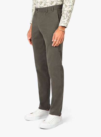 Carmine Pleated Olive Chino