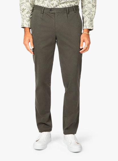 Carmine Pleated Olive Chino