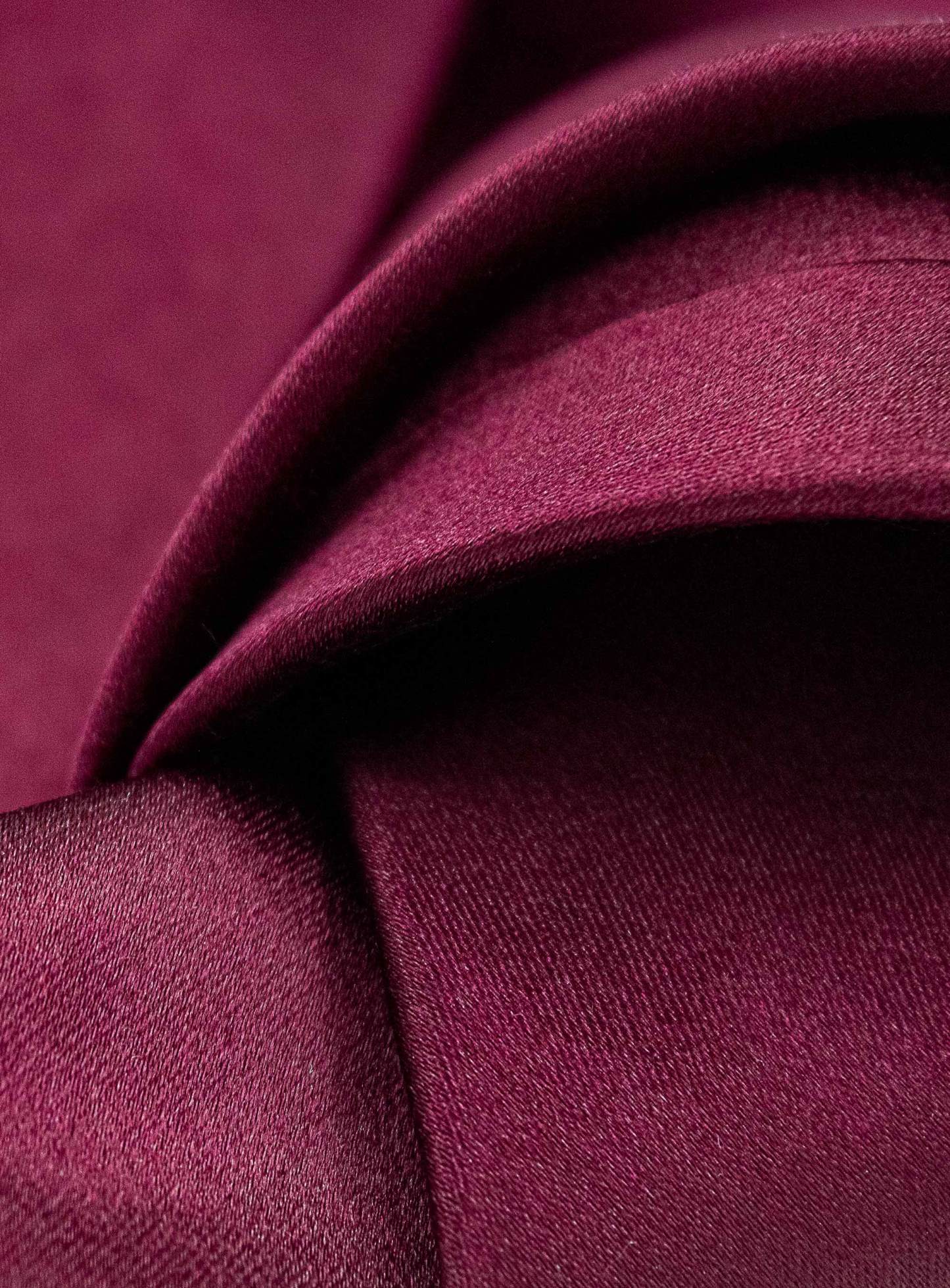 Men {collection_title} Essential Burgundy Silk Tie Peter Jackson