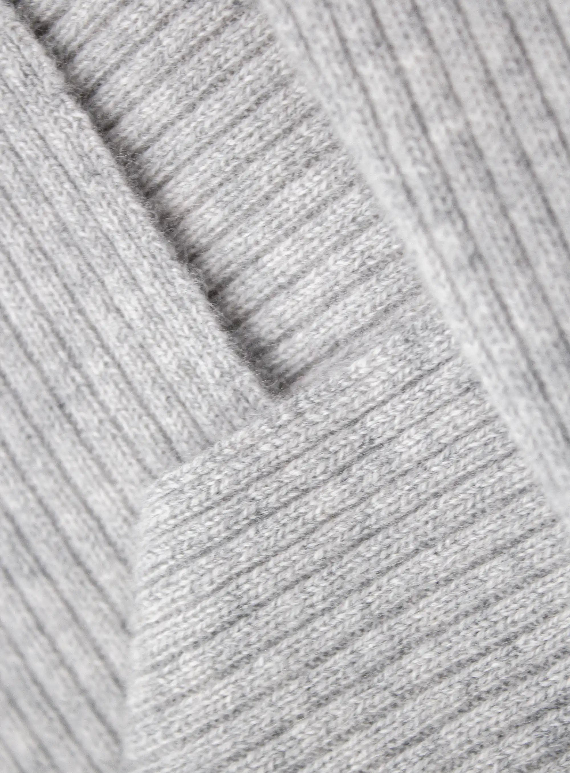 Wool/Cashmere Fine Rib Scarf