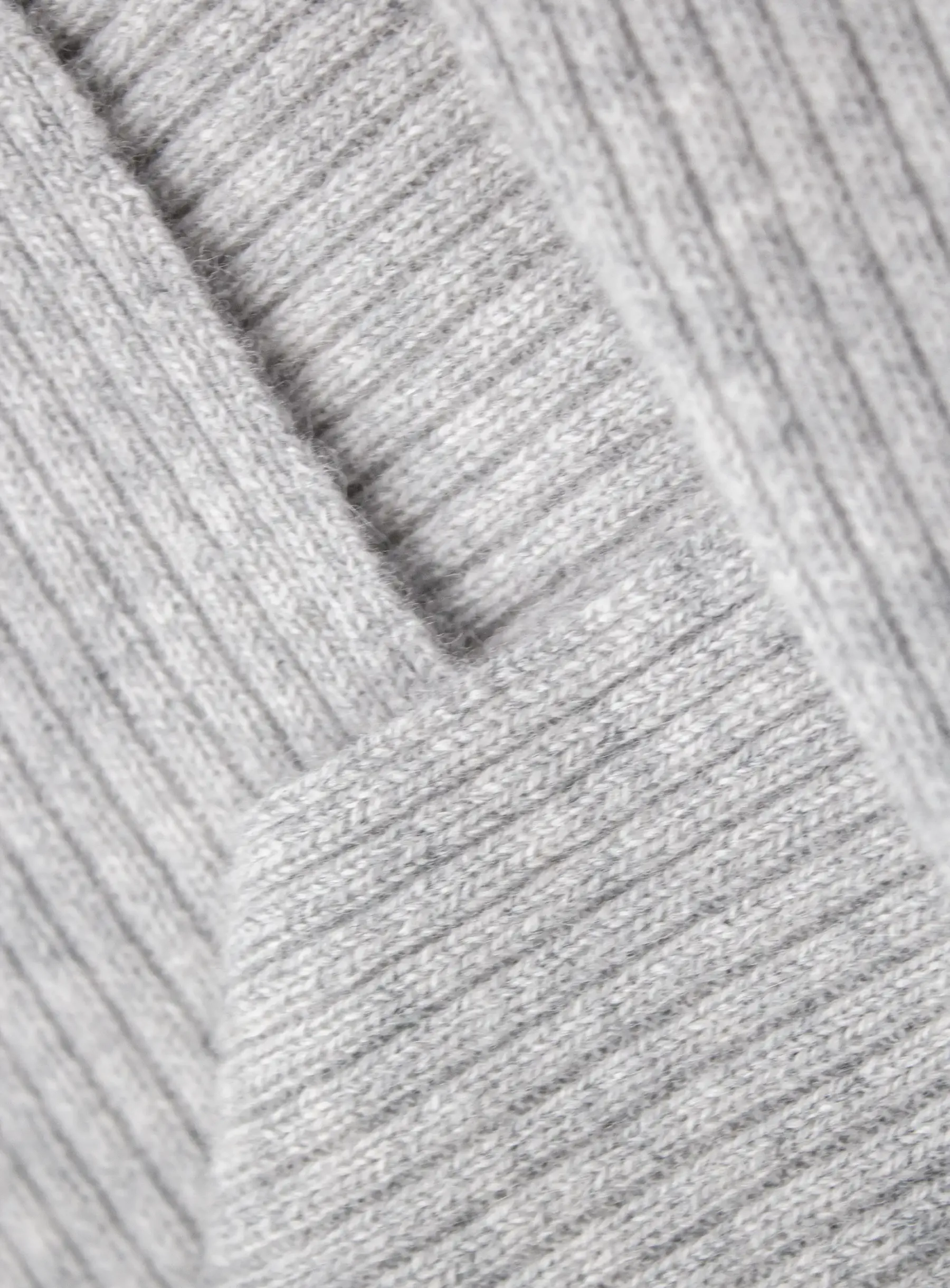 Wool/Cashmere Fine Rib Scarf