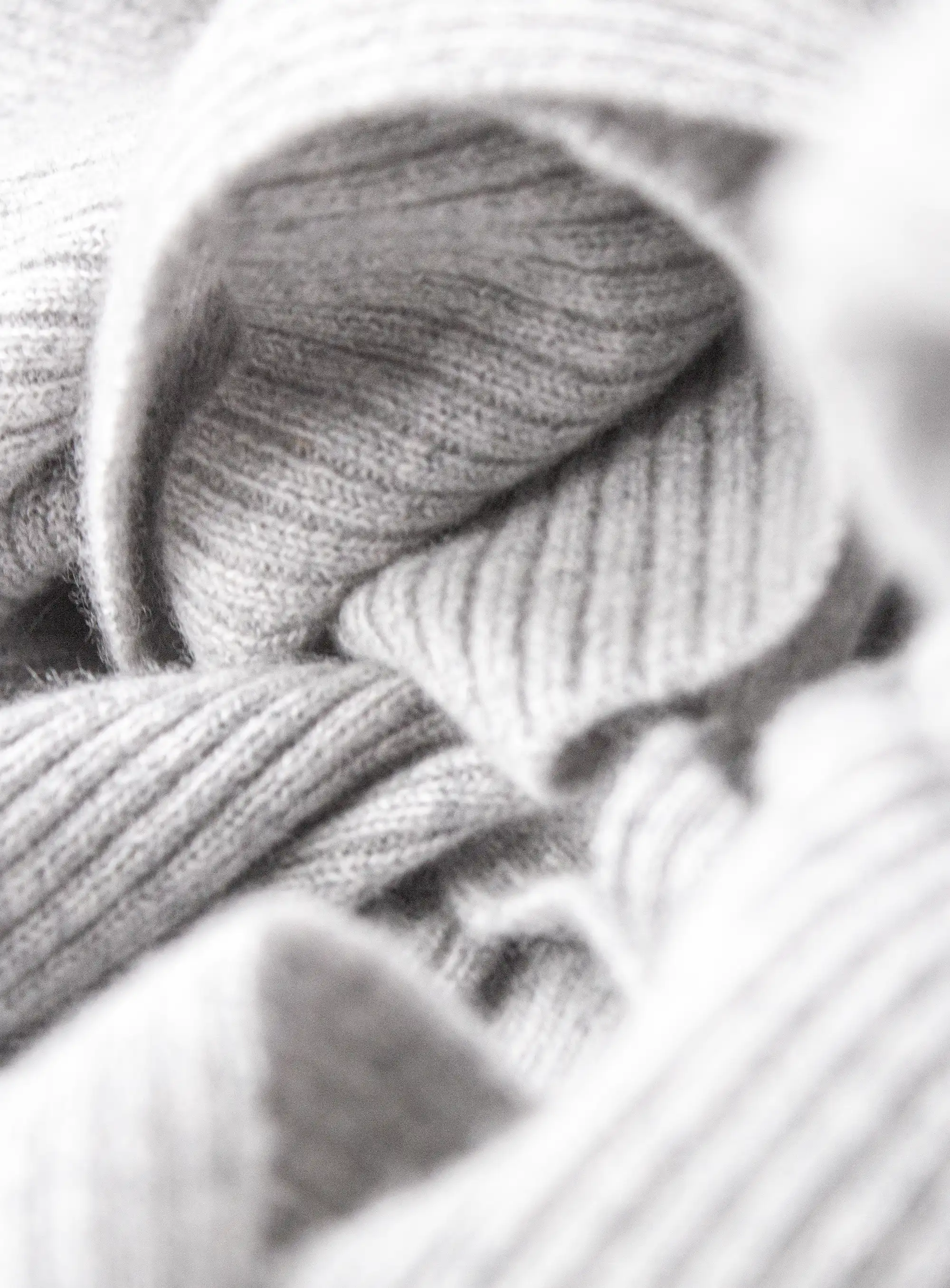 Wool/Cashmere Fine Rib Scarf