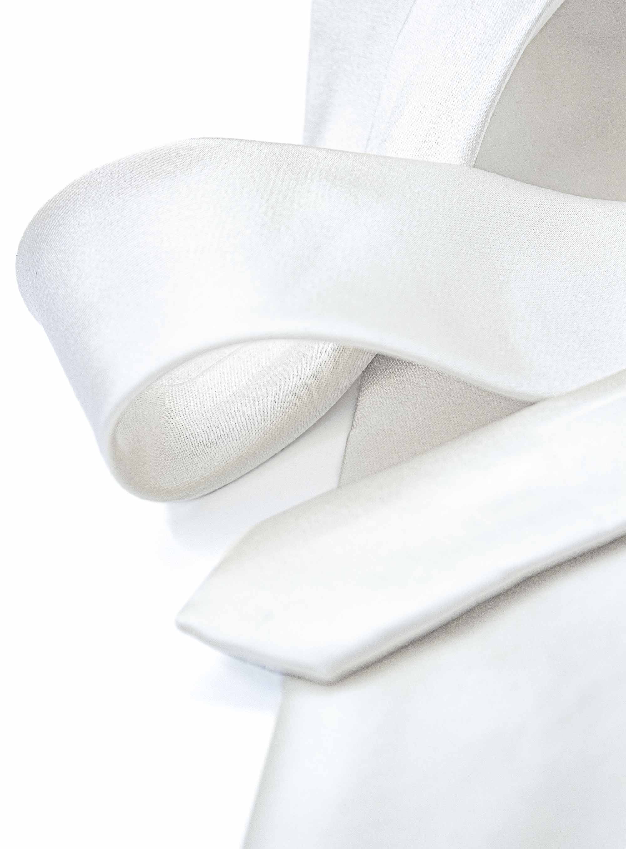 Men {collection_title} Essential White Silk Tie Peter Jackson