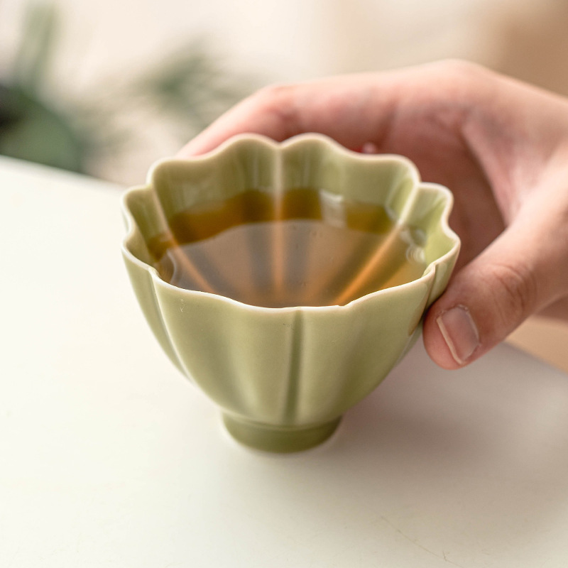 青瓷茶綠歡顏主人杯