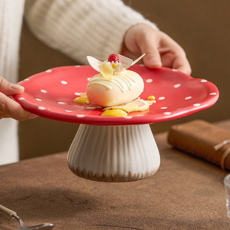 紅蘑菇陶瓷盤子