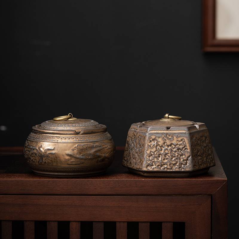 日式鎏金鐵釉煙灰缸