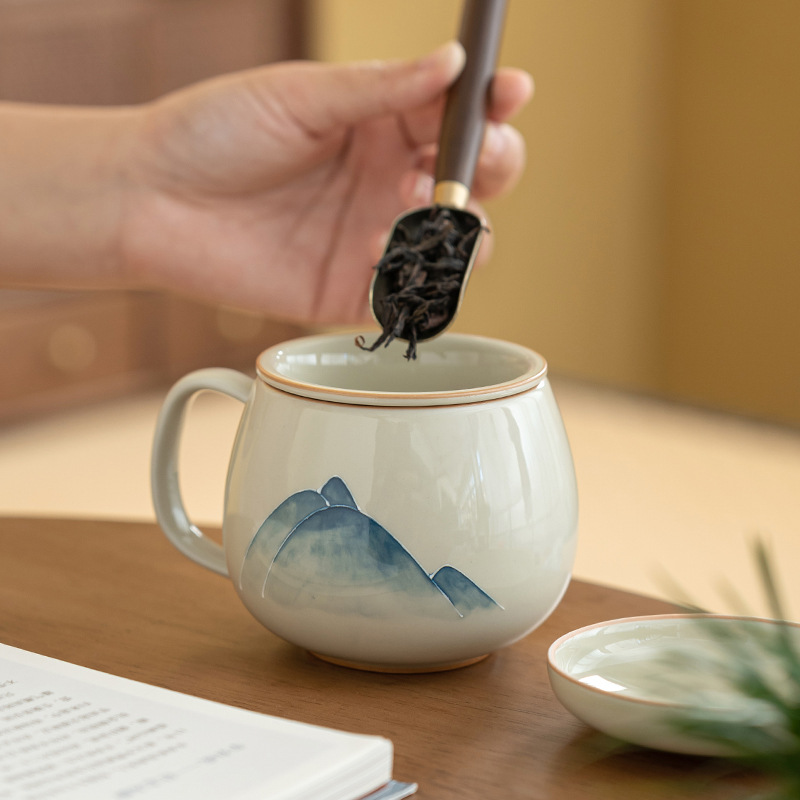 手繪浮雕遠山辦公杯