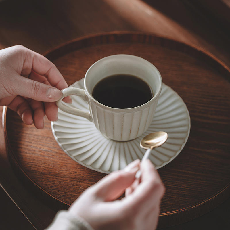 日本羅馬紋象牙白復古粗陶咖啡杯