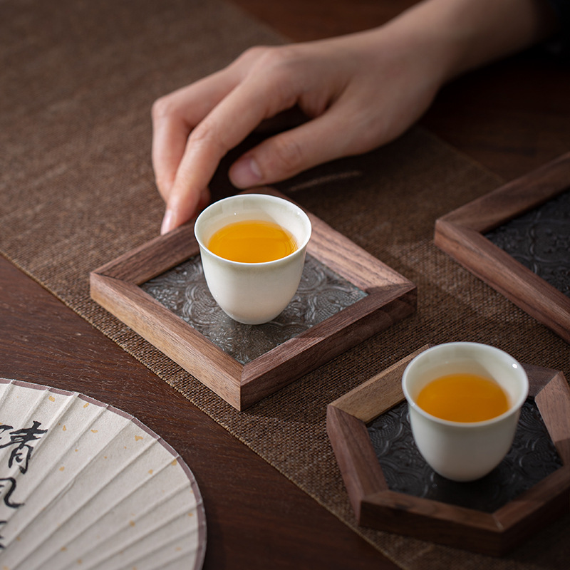 胡桃木窗戶玻璃杯墊