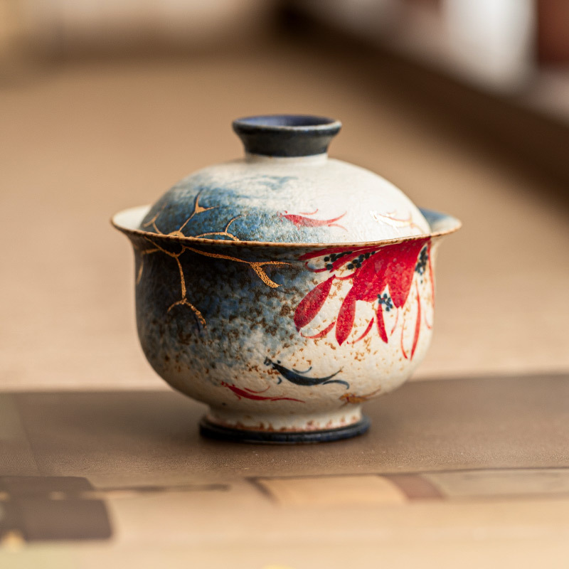 青花火石紅荷韻蓋碗