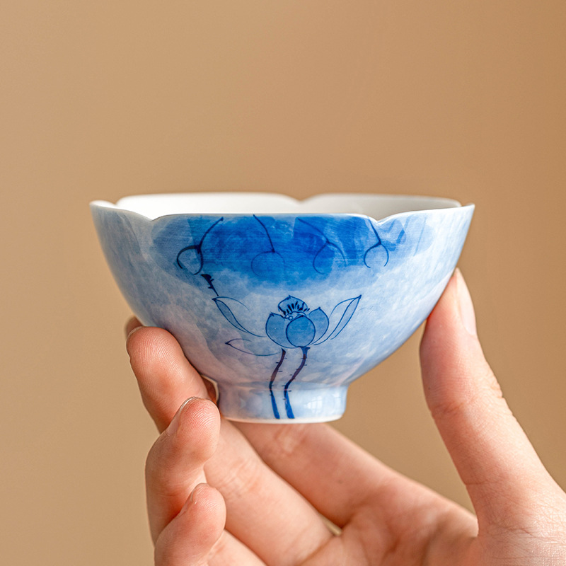 連蓮花小脚葵口杯