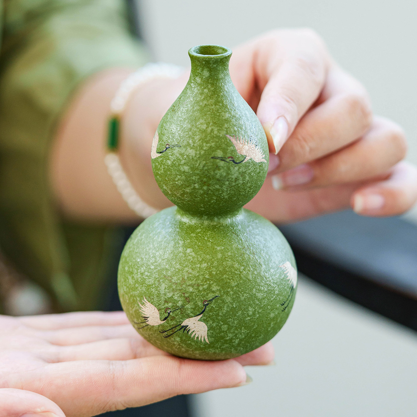 小青柑鶴舞長空陶瓷葫蘆花瓶
