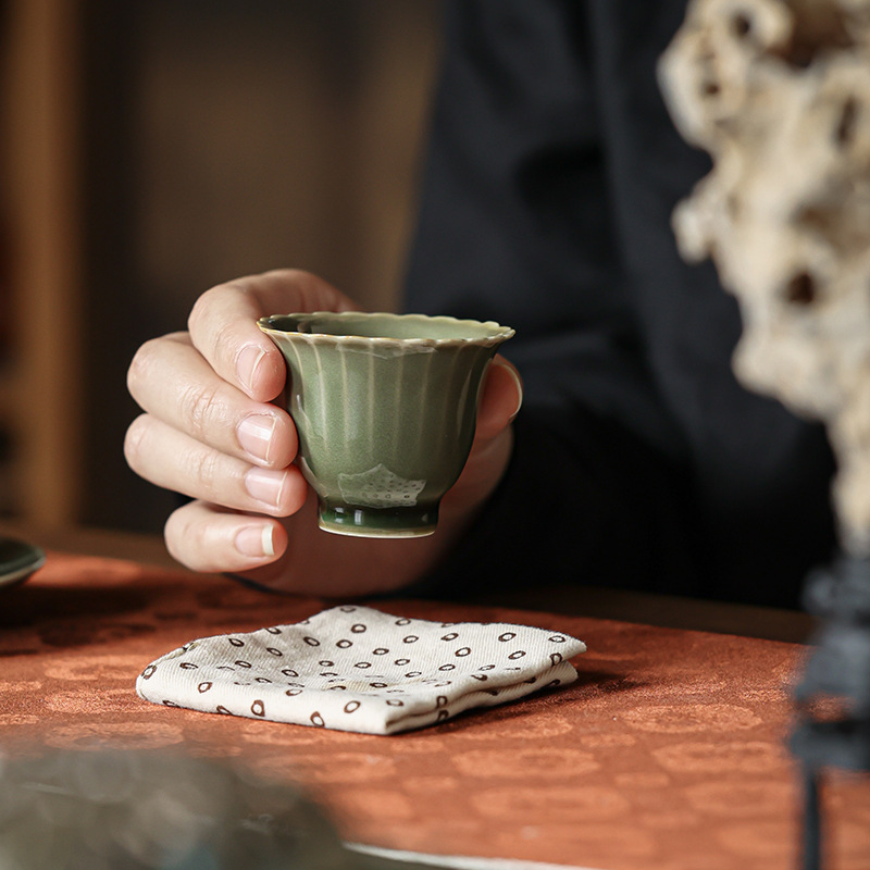 越窯青瓷品茗杯