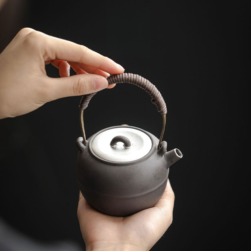粗陶捂灰清歡提梁壺