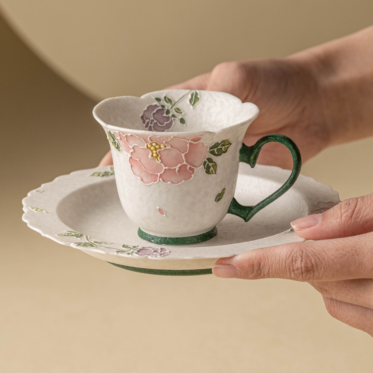 極素岩礦白堆雕牡丹紅茶杯