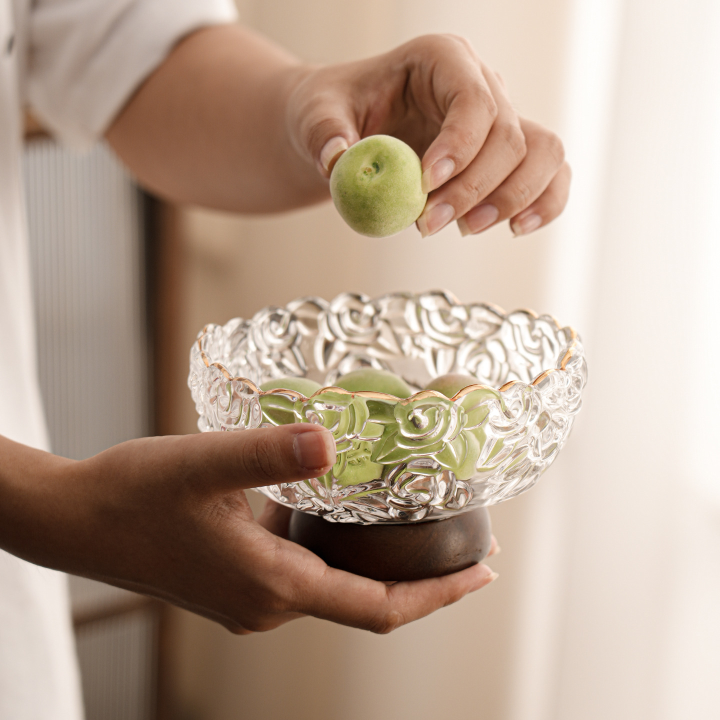 浮雕玻璃花边水果碗甜品碗