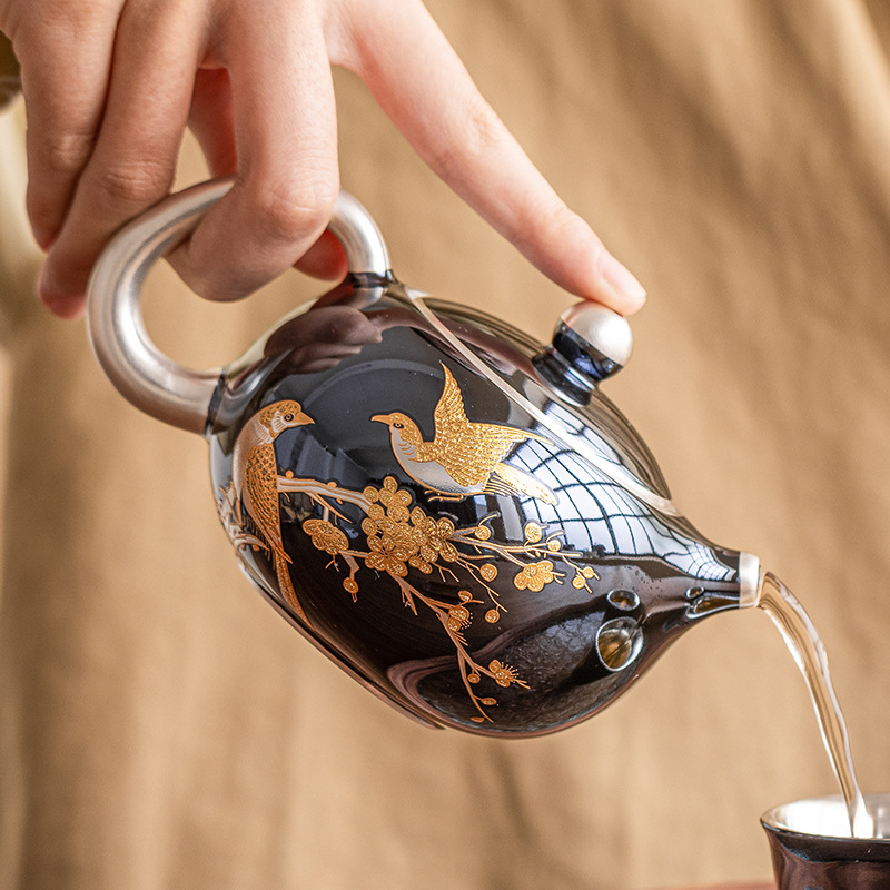 喜上眉梢鎏銀西施壺