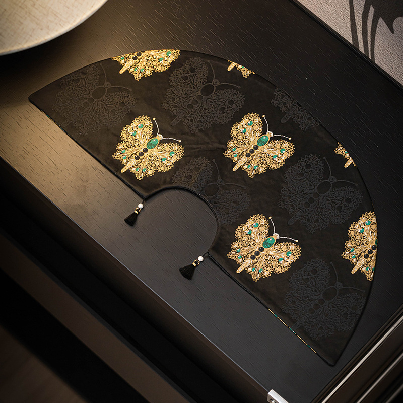 黑金蝴蝶扇形茶席