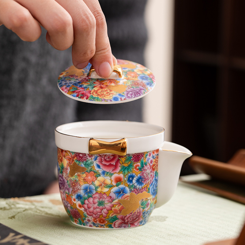 琺瑯彩萬花手抓壺寶瓶