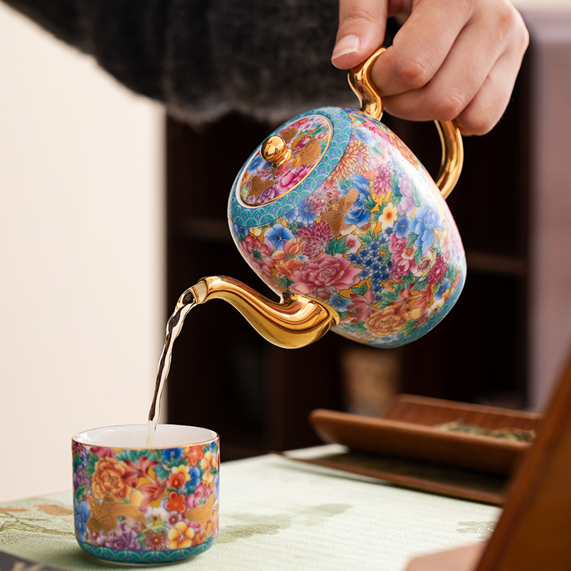 琺瑯彩陶瓷瓊玉壺