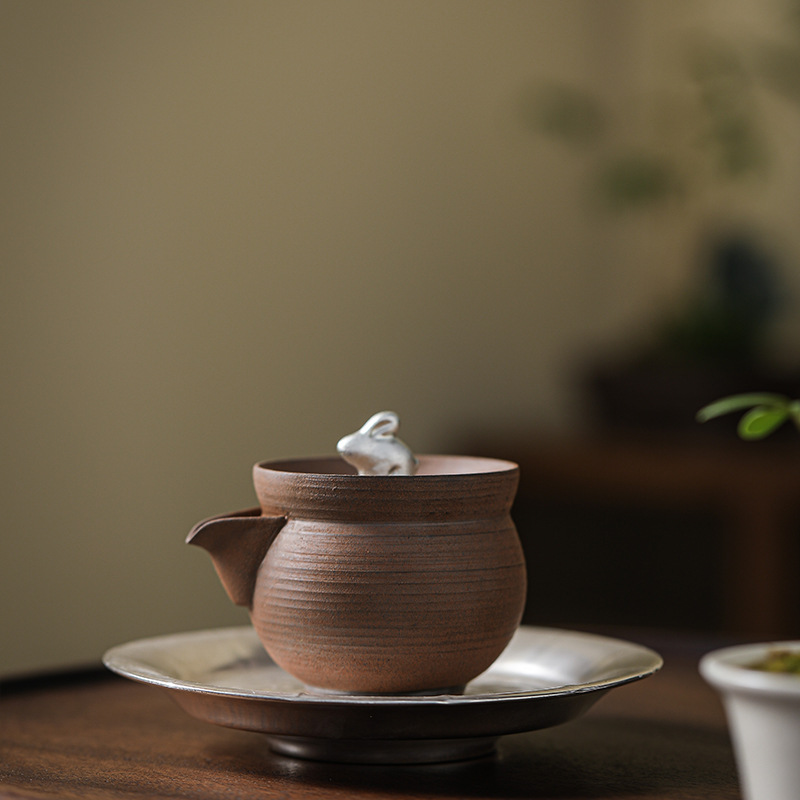 手作老岩泥鎏銀兔子手抓壺