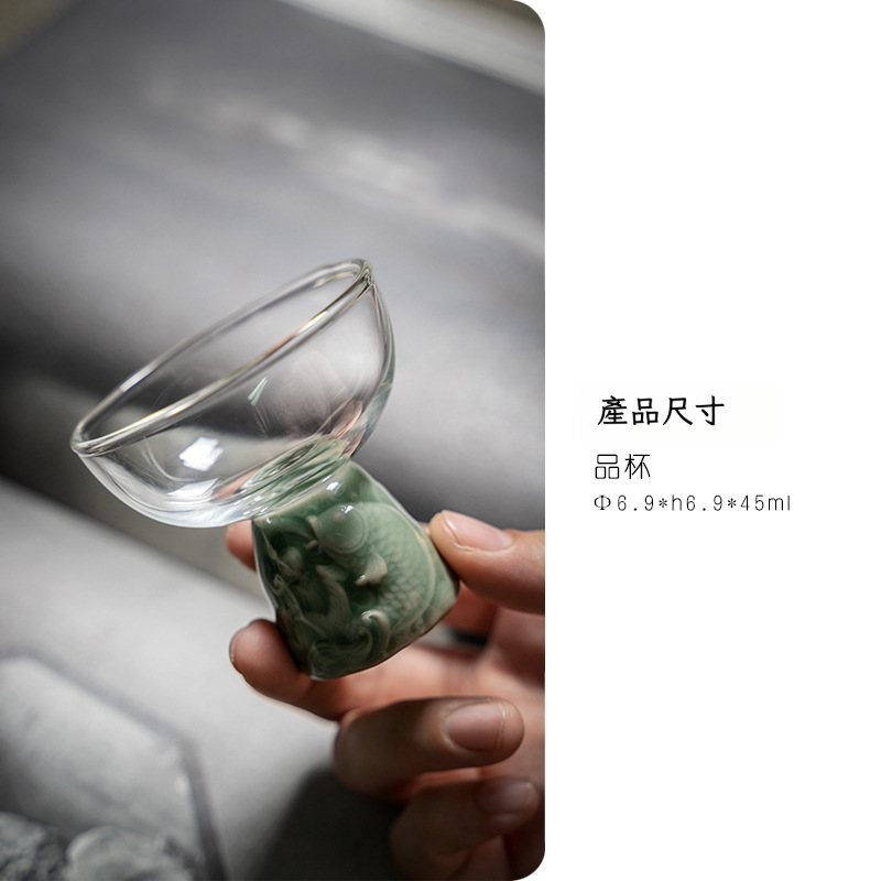 越窯梅子青瓷浮雕高足主人杯