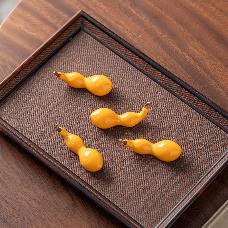 陶瓷黃釉葫蘆筆架